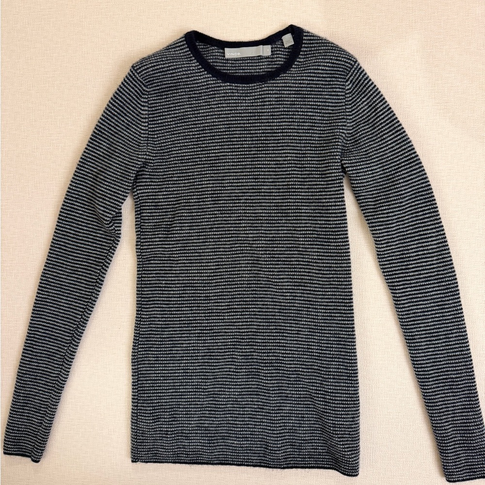 Vince women’s Striped Crewneck Sweater